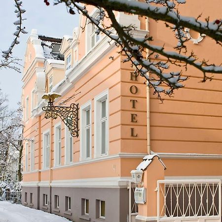 Hotel Adler Грайфсвальд Экстерьер фото
